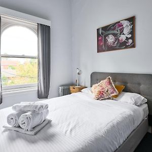 Budget King Room